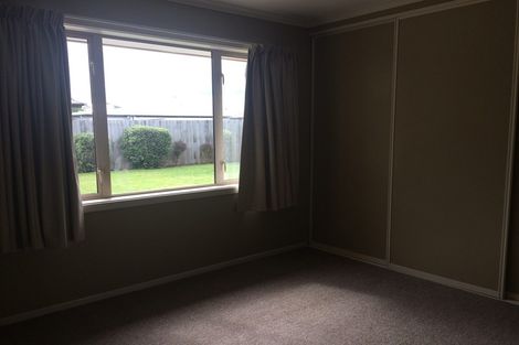 Photo of property in 41 Factory Road, Belfast, Christchurch, 8051