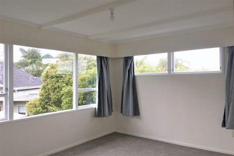 Photo of property in 23 Carlisle Road, Torbay, Auckland, 0630