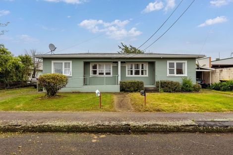 Photo of property in 11 Tararua Street, Pahiatua, 4910