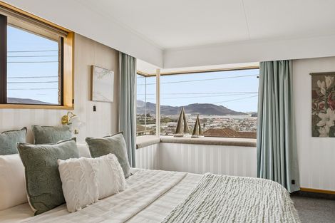 Photo of property in 32 Bangor Terrace, Kew, Dunedin, 9012