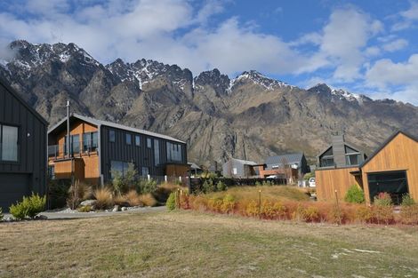 Photo of property in 5 Falconer Rise, Jacks Point, Queenstown, 9371