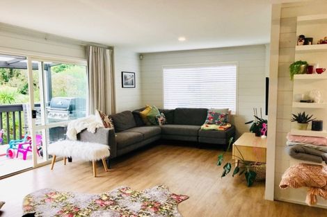 Photo of property in 2/35 Sunnynook Road, Forrest Hill, Auckland, 0620