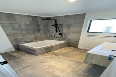 Photo of property in 1/134 Mcleod Road, Te Atatu South, Auckland, 0610