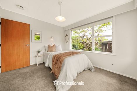 Photo of property in 294 Stokes Valley Road, Stokes Valley, Lower Hutt, 5019