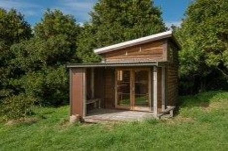 Photo of property in 27 Waikite Road, Welcome Bay, Tauranga, 3112