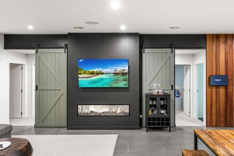 Photo of property in 261 Lakes Boulevard, Pyes Pa, Tauranga, 3112