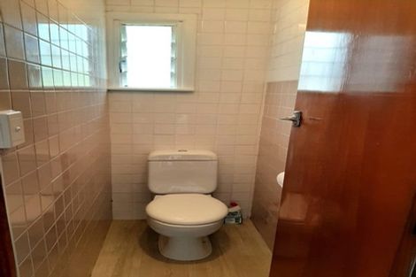 Photo of property in 10 Oakdale Road, Mount Roskill, Auckland, 1041