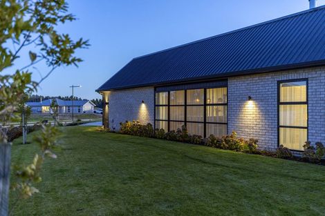 Photo of property in 107 Harakeke Drive, Wharewaka, Taupo, 3330