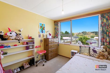 Photo of property in 2 Hillview Road, Waihi Beach, 3611