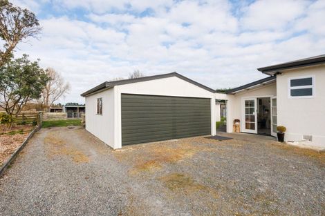 Photo of property in 2139 State Highway 3, Sanson, Palmerston North, 4479