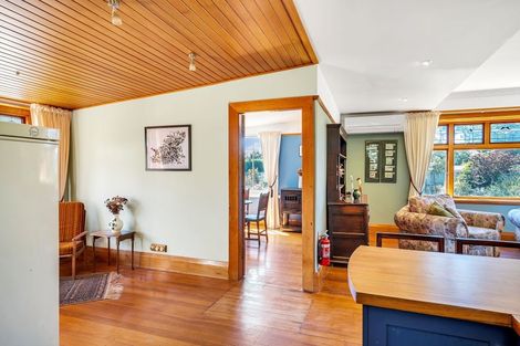 Photo of property in 3 Cross Street, Coalgate, 7673