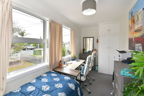 Photo of property in 998 Whangaparaoa Road, Tindalls Beach, Whangaparaoa, 0930