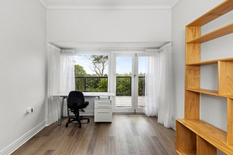 Photo of property in 35 Hospital Terrace, Hospital Hill, Napier, 4110