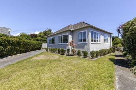 Photo of property in 10 Chard Street, Westown, New Plymouth, 4310