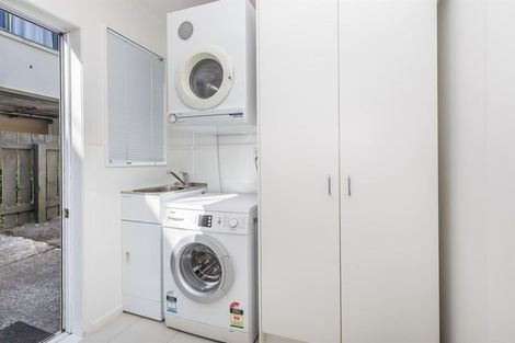 Photo of property in 5a Duke Street, Mount Victoria, Wellington, 6011