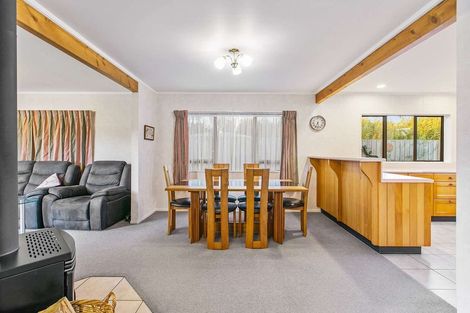Photo of property in 235 Hill Road, The Gardens, Auckland, 2105