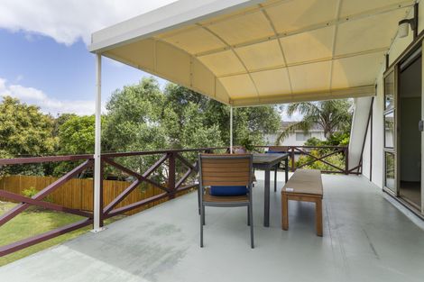 Photo of property in 69b Hattaway Avenue, Bucklands Beach, Auckland, 2012