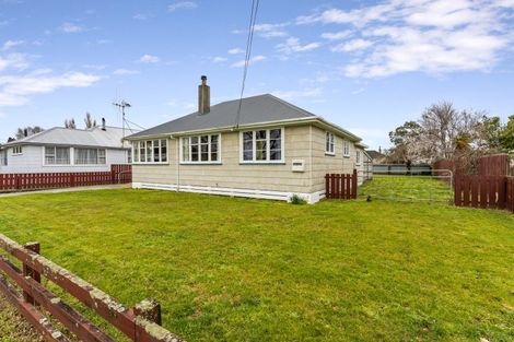 Photo of property in 14 Edward Street, Pahiatua, 4910