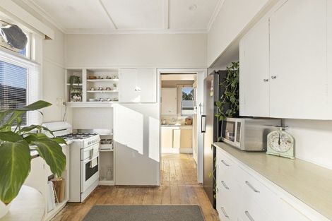 Photo of property in 389 Carrington Street, Upper Vogeltown, New Plymouth, 4310