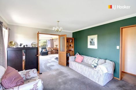 Photo of property in 28 Elwyn Crescent, Green Island, Dunedin, 9018