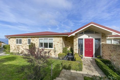 Photo of property in 9 Imran Terrace, Khandallah, Wellington, 6035