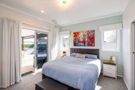 Photo of property in 11a Belvedere Crescent, Takaro, Palmerston North, 4412