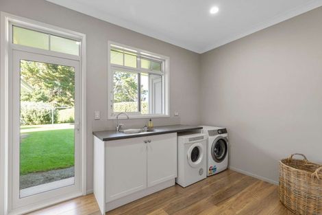 Photo of property in 6 Millbrook Drive, Waiuku, 2683