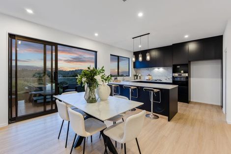 Photo of property in 14 Ringi Lane, Orewa, 0931