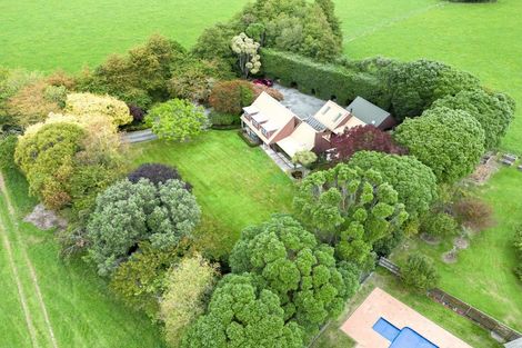 Photo of property in 962 State Highway 1 South, Manakau, Levin, 5573