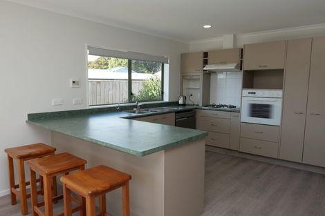 Photo of property in 4/61 Amohia Street, Paraparaumu, 5032
