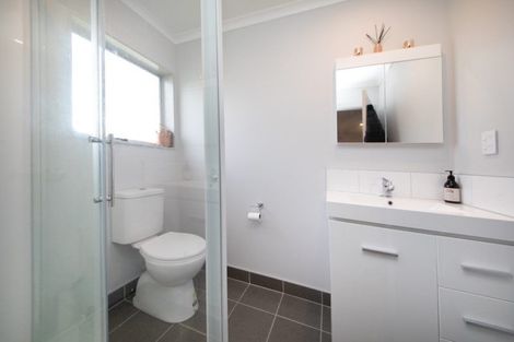 Photo of property in 73 Herbert Avenue, Cloverlea, Palmerston North, 4412