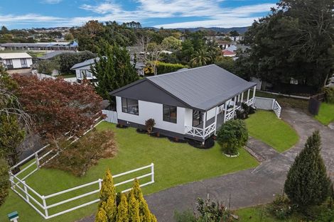 Photo of property in 3/9 Ireland Place, Ranui, Auckland, 0612