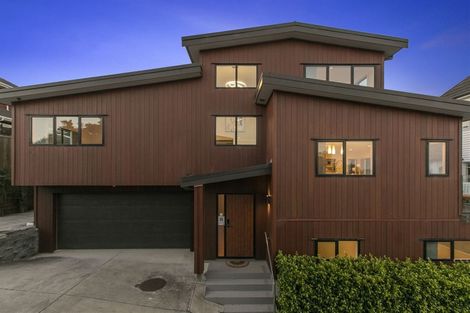 Photo of property in 73b East Coast Road, Castor Bay, Auckland, 0620