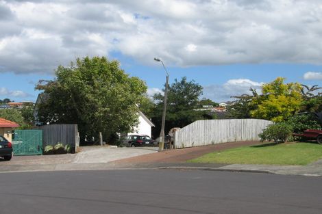 Photo of property in 13 Marlin Street, West Harbour, Auckland, 0618