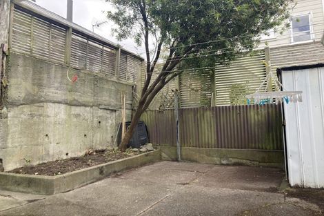 Photo of property in 68 Thompson Street, Mount Cook, Wellington, 6011