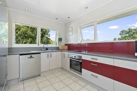 Photo of property in 34 Chedworth Avenue, Chedworth, Hamilton, 3210