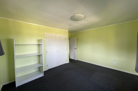 Photo of property in 1/15 Kupari Place, Totara Vale, Auckland, 0629