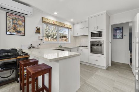 Photo of property in 2 Ashdown Place, Pahurehure, Papakura, 2113