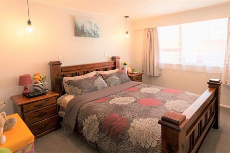 Photo of property in 32a Mahana Road, Paraparaumu Beach, Paraparaumu, 5032