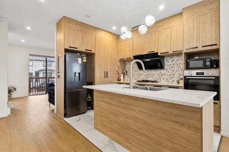 Photo of property in 25 Woven Place, Karaka, Papakura, 2113