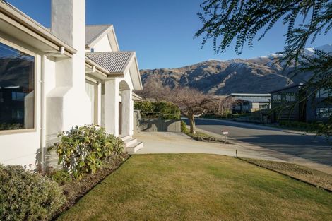Photo of property in 72a Meadowstone Drive, Wanaka, 9305