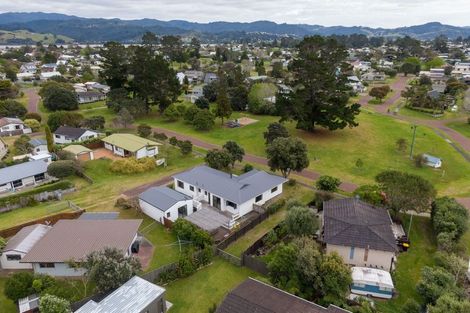 Photo of property in 29 Beaumont Green, Pauanui, Hikuai, 3579