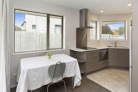 Photo of property in 2/67 Marshland Road, Shirley, Christchurch, 8061