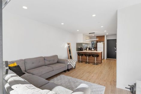 Photo of property in 9/237 Swanson Road, Henderson, Auckland, 0610