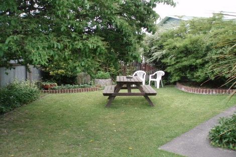 Photo of property in 2/12 Cornwall Place, Stoke, Nelson, 7011