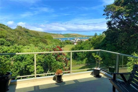 Photo of property in 39 Acheron Road, Paremata, Porirua, 5026