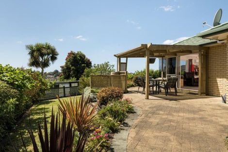 Photo of property in 27 Mahonia Place, Pyes Pa, Tauranga, 3112