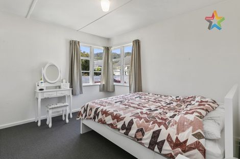 Photo of property in 6 Bryant Grove, Taita, Lower Hutt, 5011