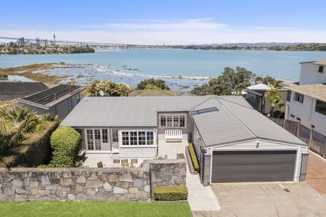 Photo of property in 1/14 Pine Ridge Terrace, Hauraki, Auckland, 0622