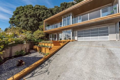 Photo of property in 314a Queens Drive, Lyall Bay, Wellington, 6022